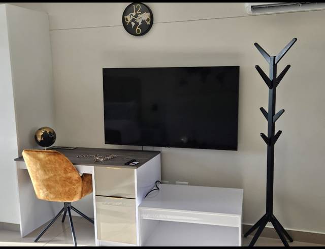 BEDROOM APARTMENT FOR SALE IN NEW TOWN CENTRE